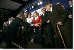 President George W. Bush makes a point as he addresses a crowd of more than 1,000 during a Conversation on Strengthening Social Security at the Hopkinsville Christian County Conference and Convention Center in Hopkinsville, Ky., Thursday, June 2, 2005.  White House photo by Eric Draper