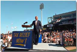 Bush at outdoor rally