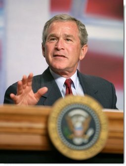 President George W. Bush leads the discussion during a roundtable meeting on Strengthening Social Security at the University of Texas Medical Branch in Galveston, Texas, Tuesday, April 26, 2005. "If you've retired, if you were born prior to 1950, the system will take care of you," said the President. White House photo by Eric Draper 