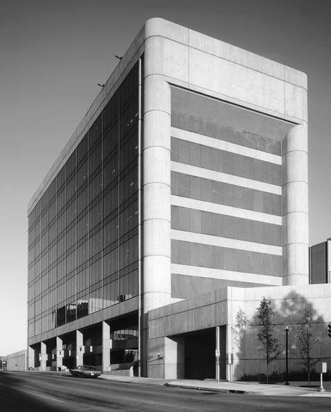 Alfred P. Murrah Building in 1977