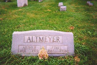 photo of Altmeyer grave site