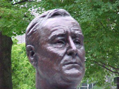 FDR bust from front